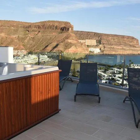 Sunset Apartment *